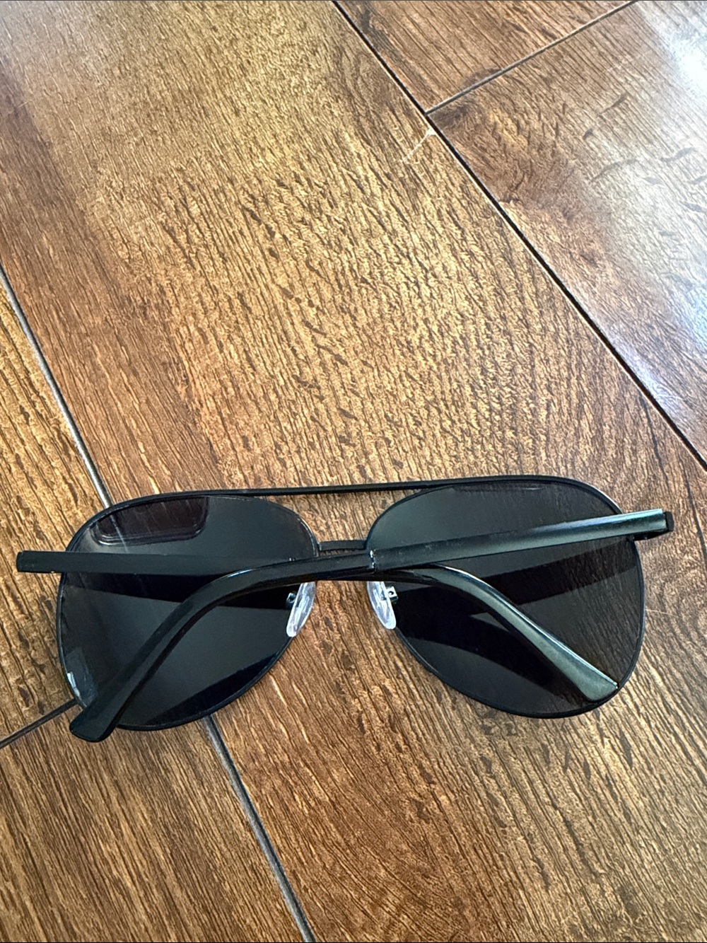 Quay Australia Black Aviator Sunglasses - Picture 3 of 5